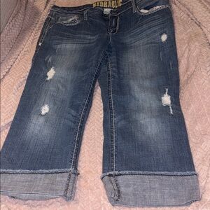 Hydraulic Women's Cropped Blue Jeans with Distressed Details